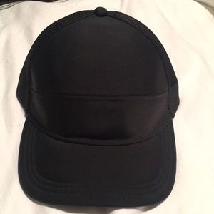 Lululemon Black Cap